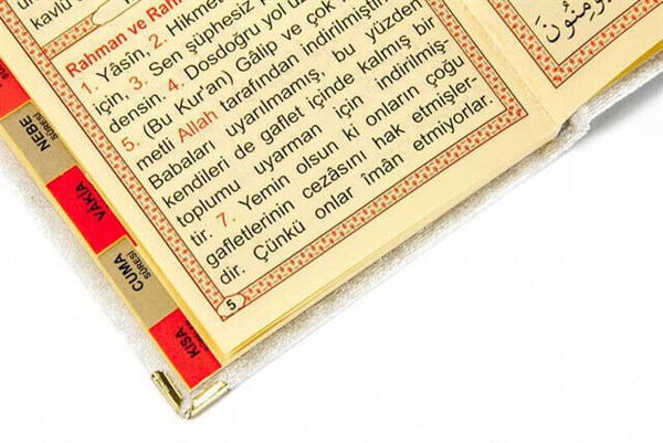 10 Adet Kadife Kaplı Yasin Kitabı - Çanta Boy - İsme Özel Plakalı - Tesbihli - Keseli - Beyaz Renk - Mevlüt Hediyeliği